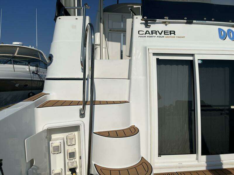 Done Saving 44ft Carver Yacht For Sale