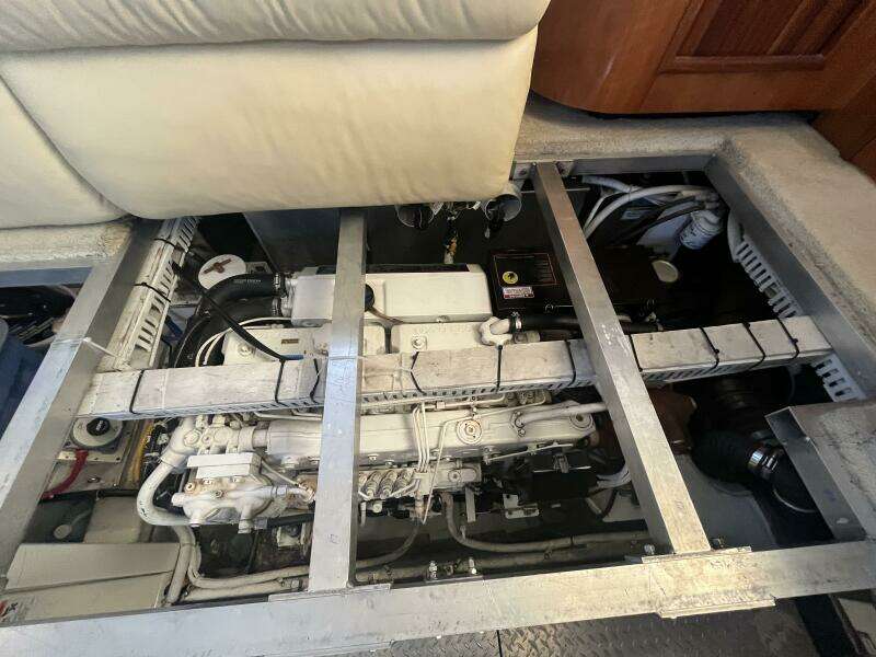 Done Saving 44ft Carver Yacht For Sale