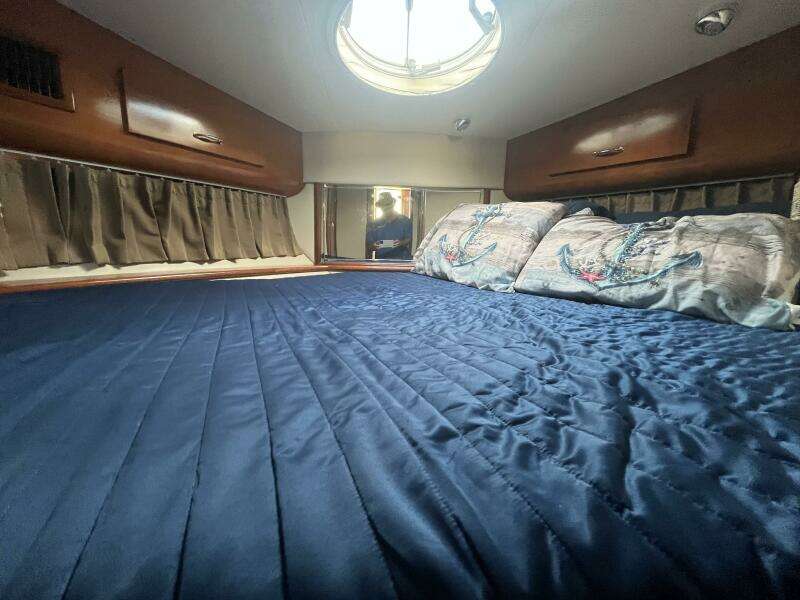 Done Saving 44ft Carver Yacht For Sale