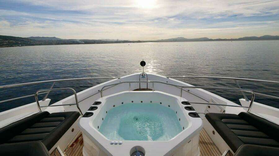 SURVIVOR 2 115ft Sunseeker Yacht For Sale