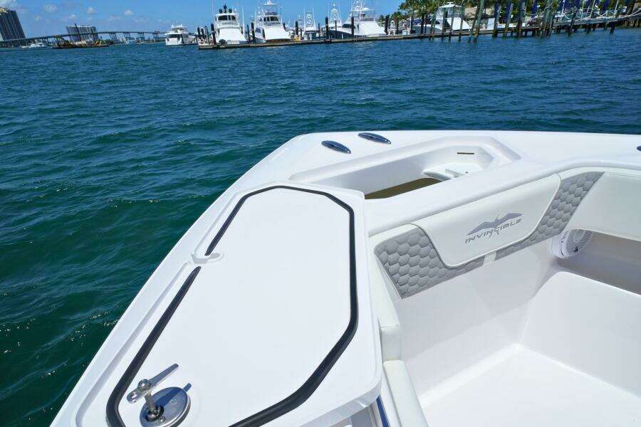 C2 39ft Invincible Yacht For Sale