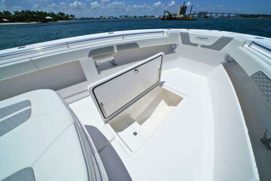 C2 39ft Invincible Yacht For Sale