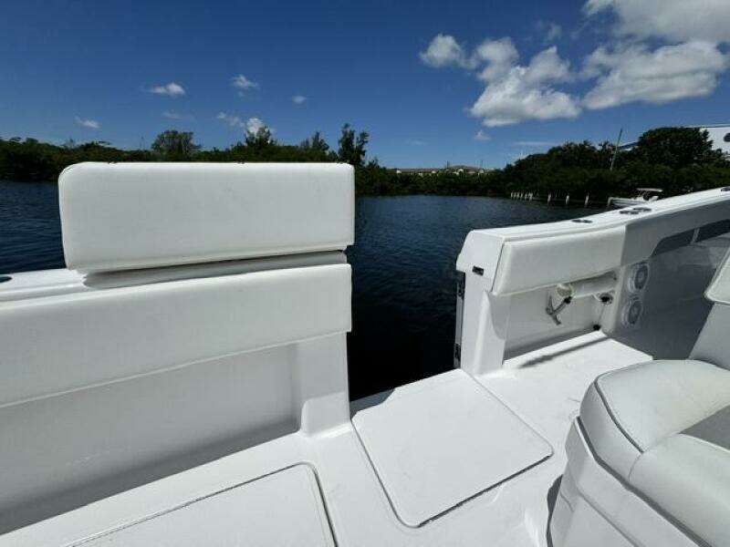 C2 39ft Invincible Yacht For Sale
