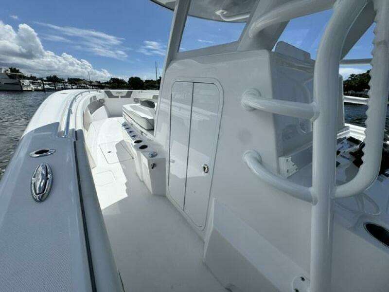 C2 39ft Invincible Yacht For Sale