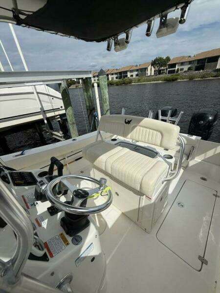 23ft Mako Yacht For Sale