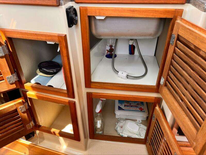 Snug Tug 27ft Ranger Tugs Yacht For Sale