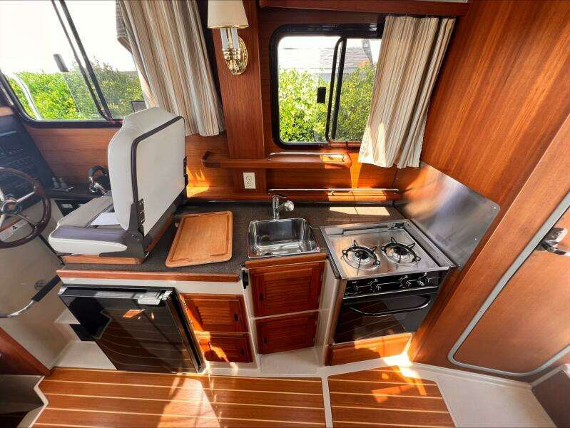 Snug Tug 27ft Ranger Tugs Yacht For Sale