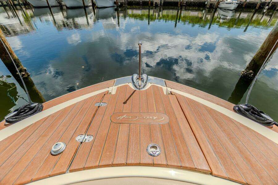 TURLTE TIME 31ft Chris Craft Yacht For Sale