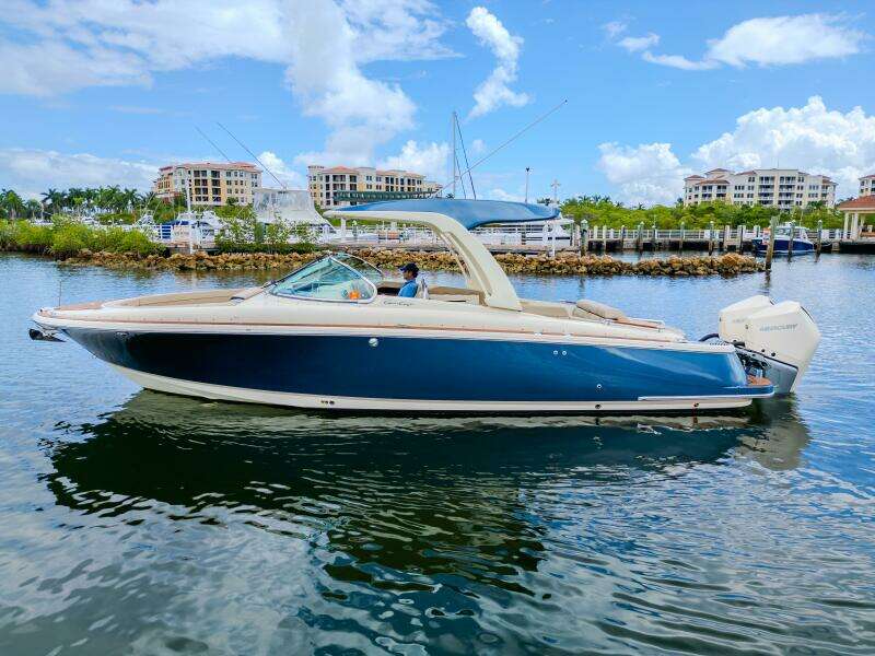 TURLTE TIME 31ft Chris Craft Yacht For Sale
