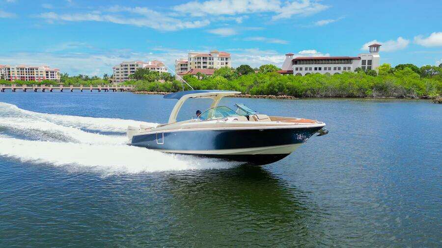 TURLTE TIME 31ft Chris Craft Yacht For Sale