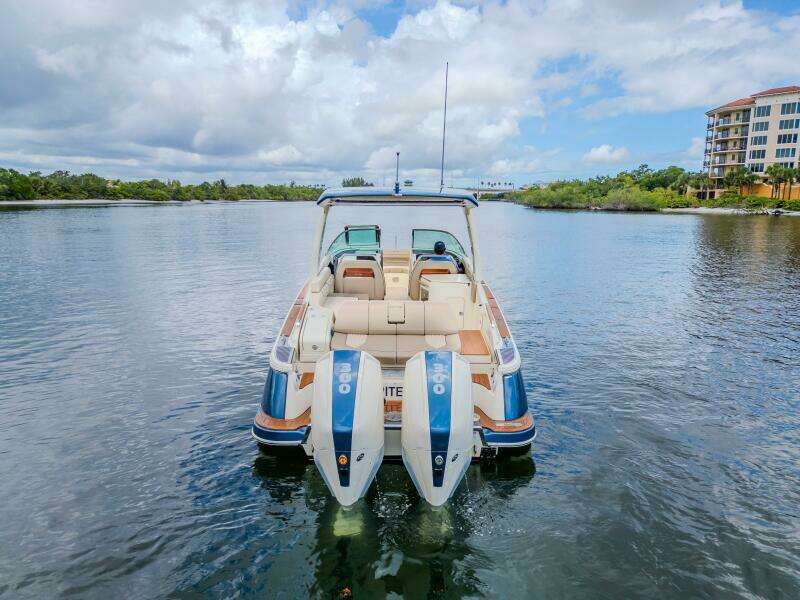 TURLTE TIME 31ft Chris Craft Yacht For Sale