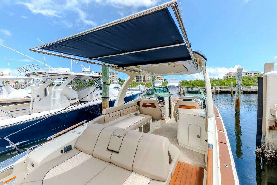 TURLTE TIME 31ft Chris Craft Yacht For Sale