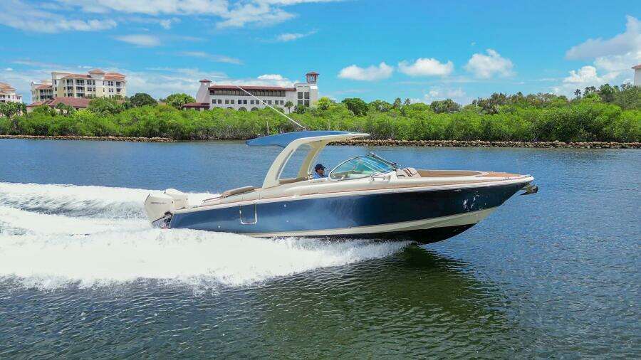 TURLTE TIME 31ft Chris Craft Yacht For Sale