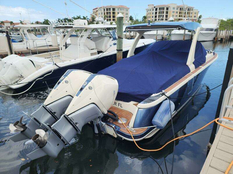 TURLTE TIME 31ft Chris Craft Yacht For Sale