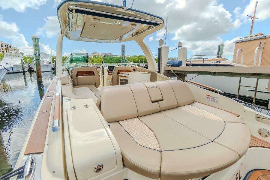 TURLTE TIME 31ft Chris Craft Yacht For Sale