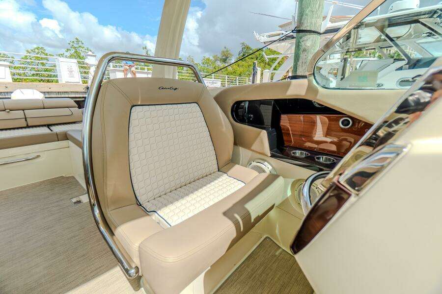 TURLTE TIME 31ft Chris Craft Yacht For Sale