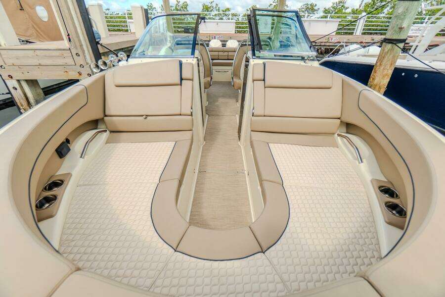 TURLTE TIME 31ft Chris Craft Yacht For Sale