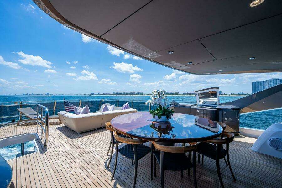 SPLASH 95ft Princess Yacht For Sale