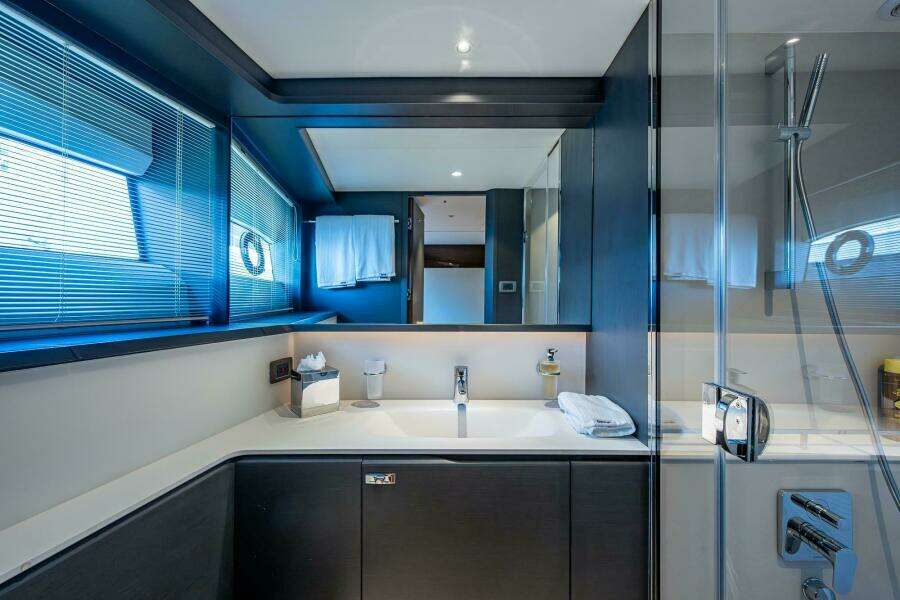 SPLASH 95ft Princess Yacht For Sale