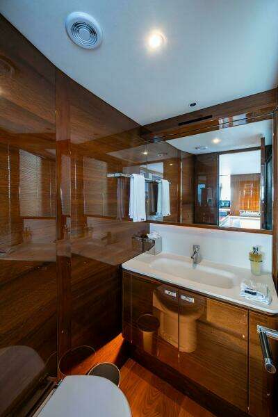 SPLASH 95ft Princess Yacht For Sale