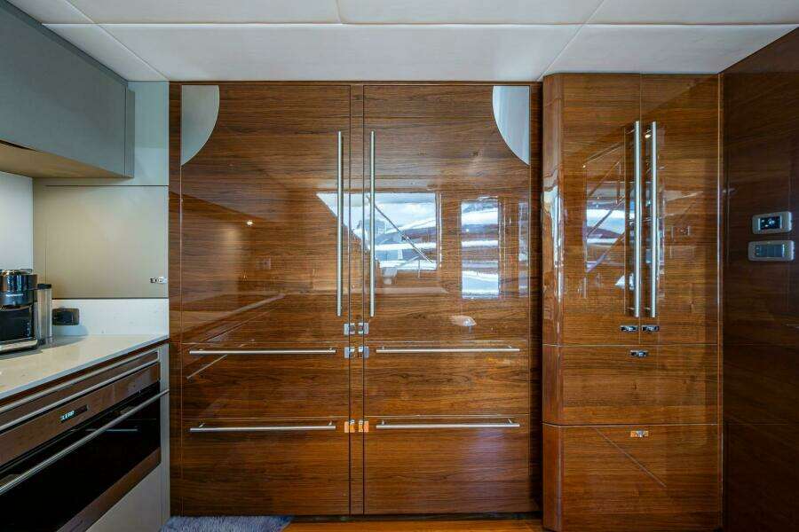 SPLASH 95ft Princess Yacht For Sale