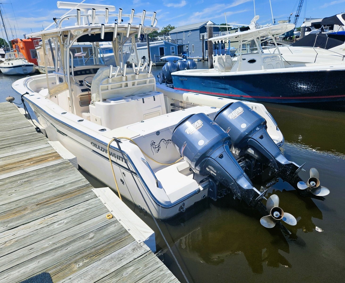 2011 Grady-White 