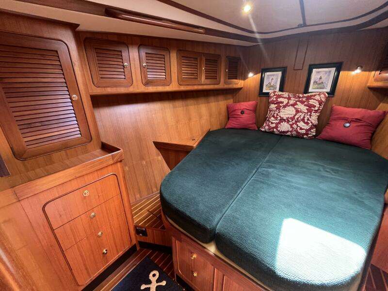Elouise 54ft Hylas Yacht For Sale