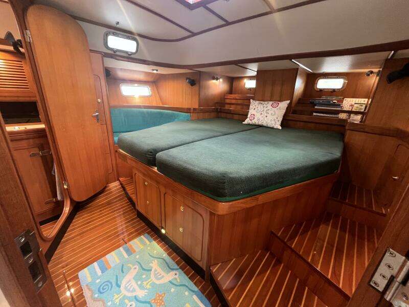 Elouise 54ft Hylas Yacht For Sale