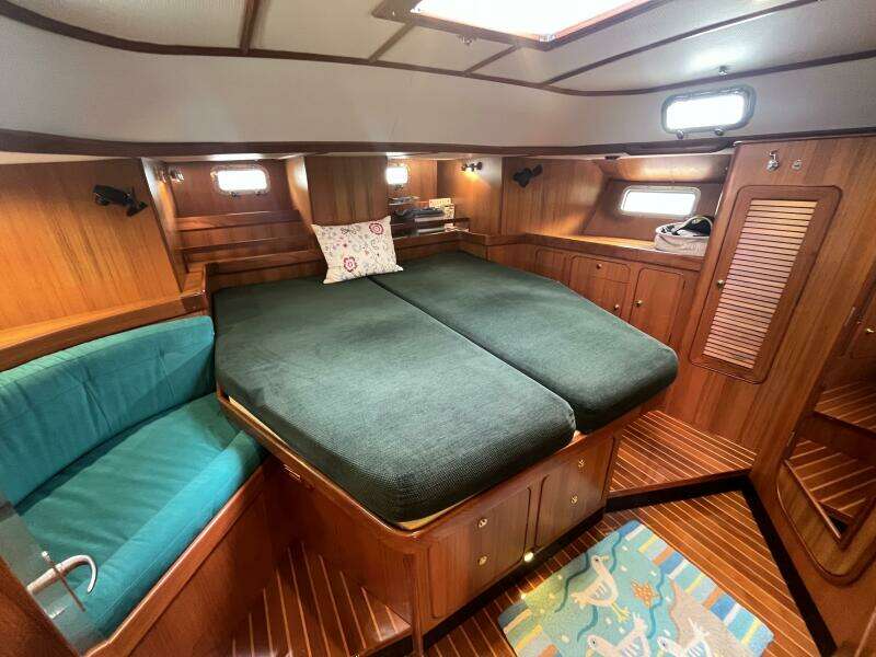 Elouise 54ft Hylas Yacht For Sale