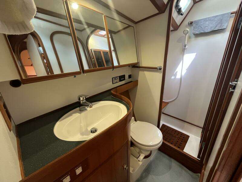 Elouise 54ft Hylas Yacht For Sale