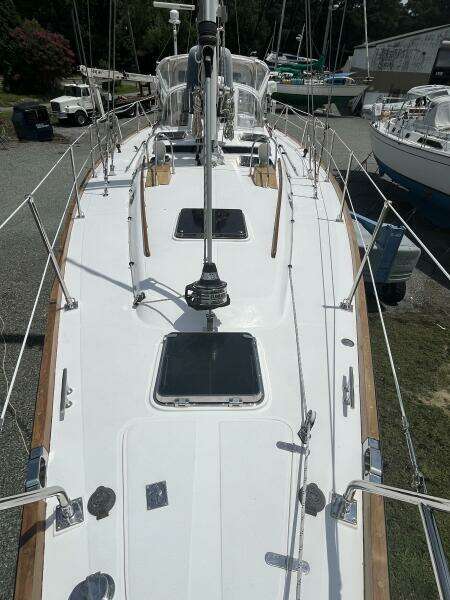 Elouise 54ft Hylas Yacht For Sale