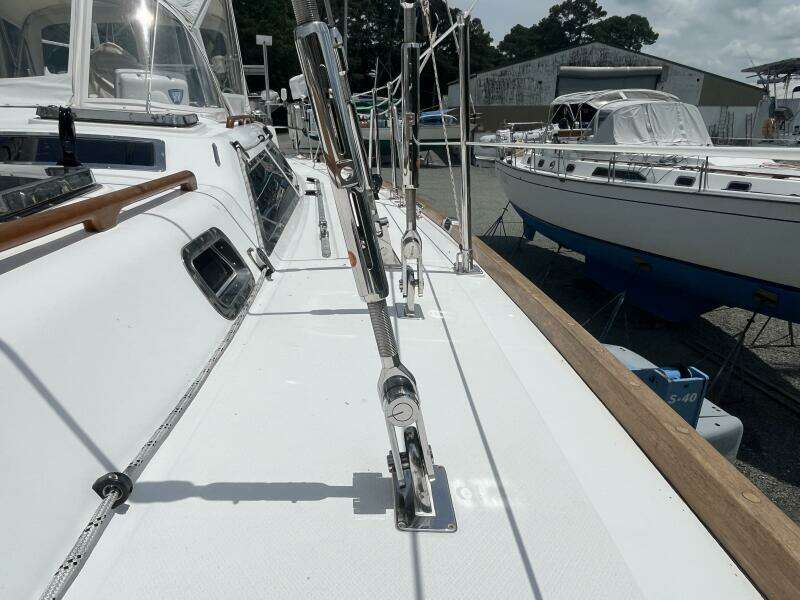 Elouise 54ft Hylas Yacht For Sale