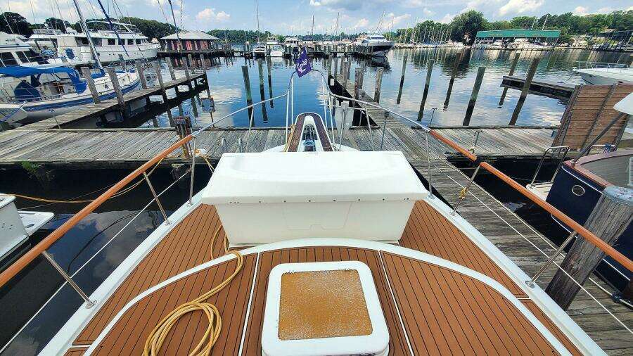 Foredeck Forward