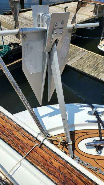 Auxiliary Anchor