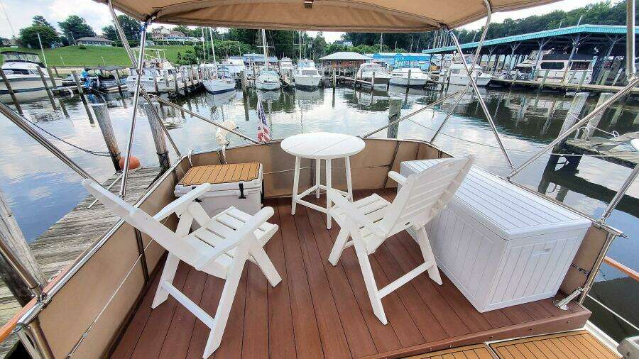 Sundeck Aft