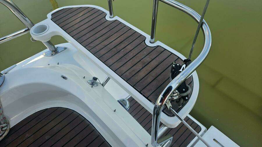 38ft Hunter Yacht For Sale