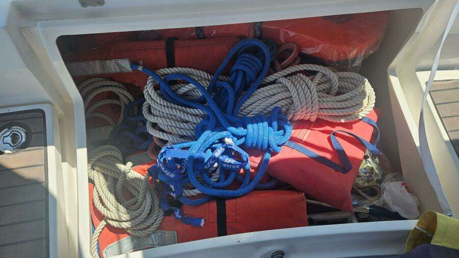 38ft Hunter Yacht For Sale