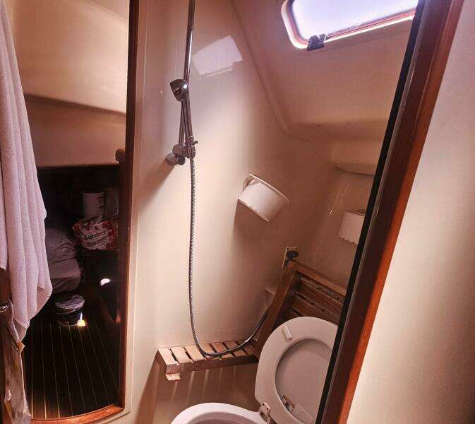 38ft Hunter Yacht For Sale