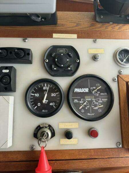 Scout 30ft Sundowner Tug Yacht For Sale