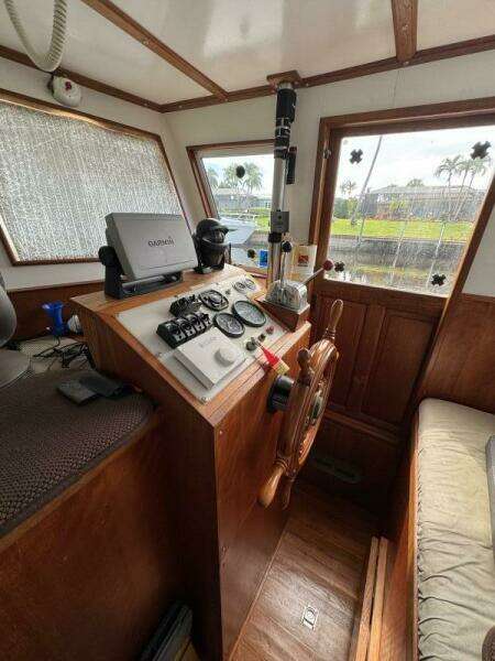 Scout 30ft Sundowner Tug Yacht For Sale
