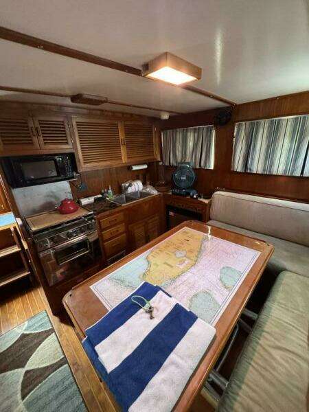 Scout 30ft Sundowner Tug Yacht For Sale