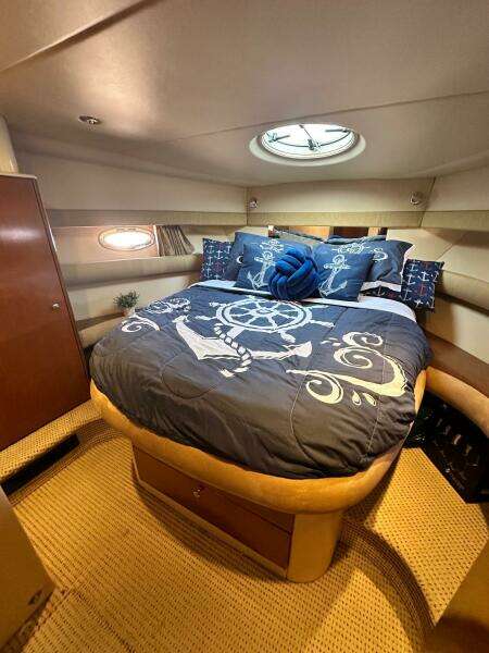 Invictus II 36ft Meridian Yacht For Sale