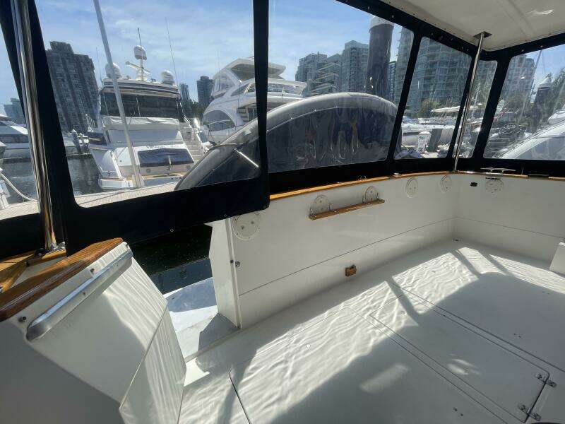 Miss Mary 38ft Bayliner Yacht For Sale