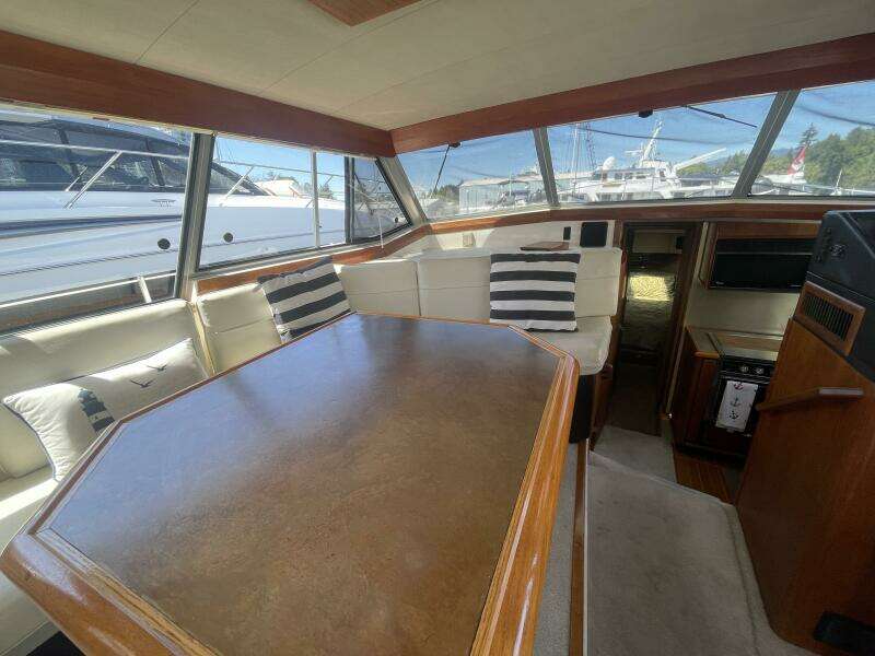 Miss Mary 38ft Bayliner Yacht For Sale