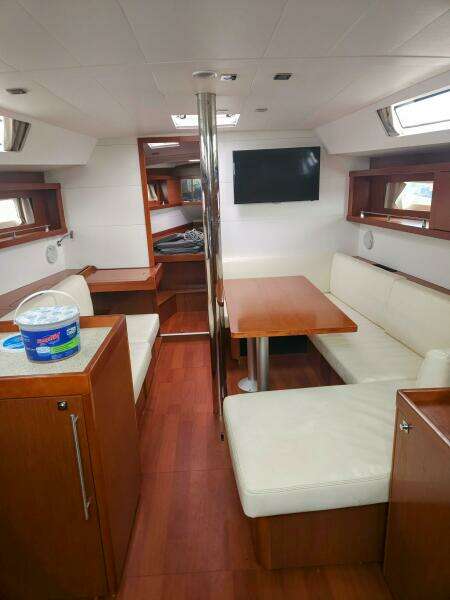 Far Star 41ft Beneteau Yacht For Sale