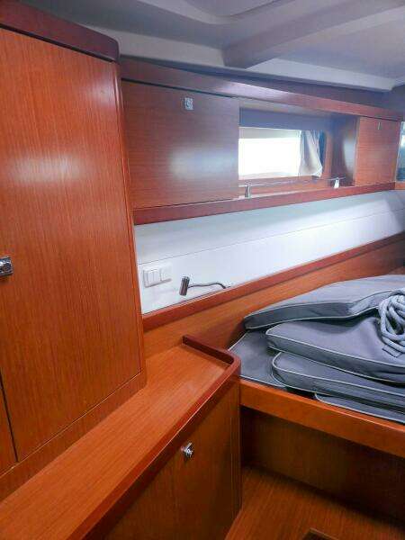 Far Star 41ft Beneteau Yacht For Sale