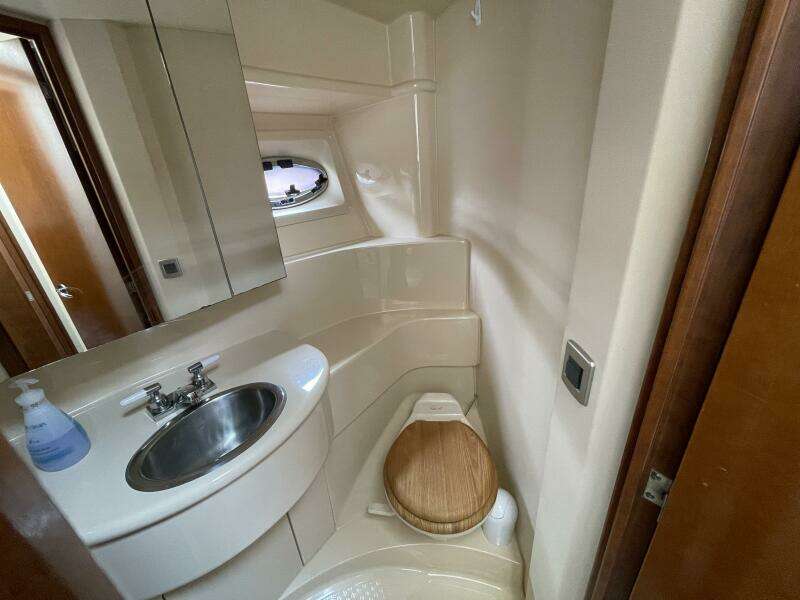 35ft Meridian Yacht For Sale