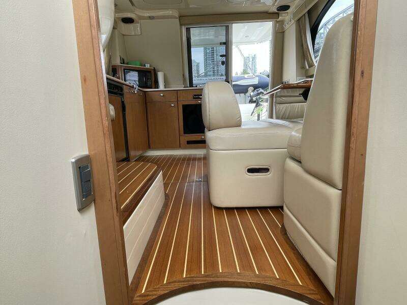 35ft Meridian Yacht For Sale