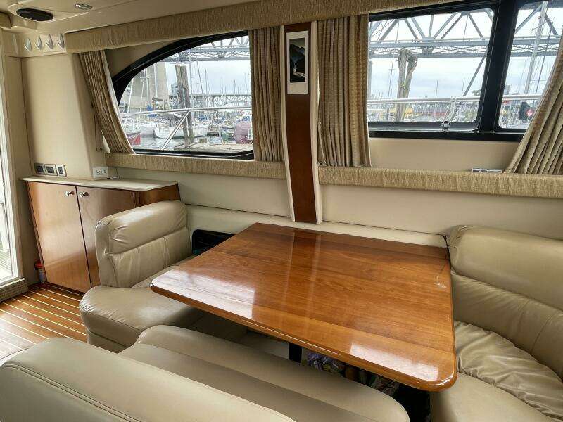 35ft Meridian Yacht For Sale