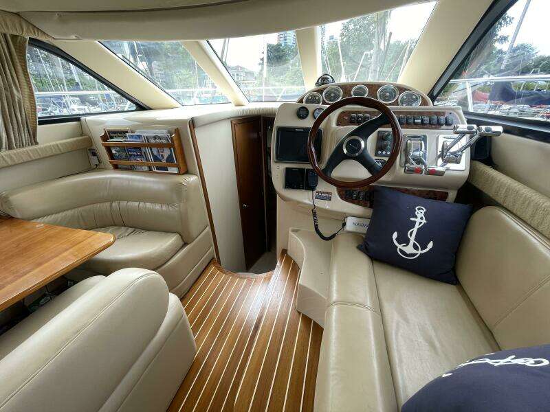 35ft Meridian Yacht For Sale